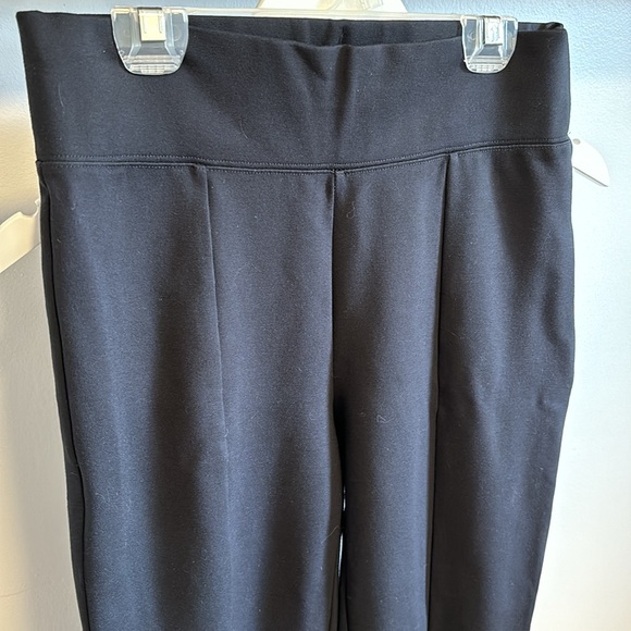 Abercrombie & Fitch stretch dress pant. - Picture 2 of 7